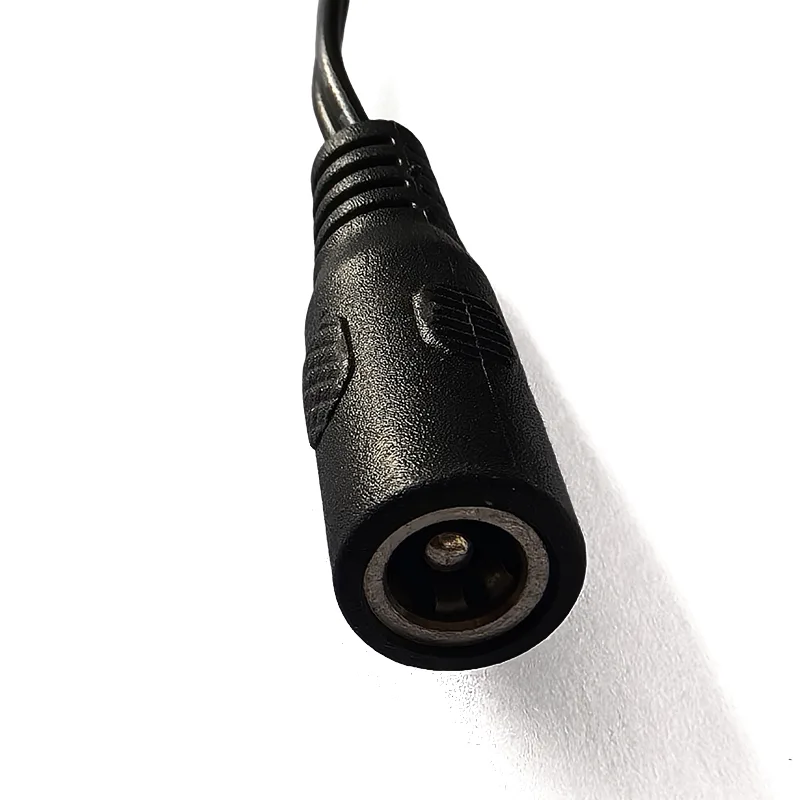 Wiązka przewodów z wtyczką żeńską do elektroniki użytkowej DC