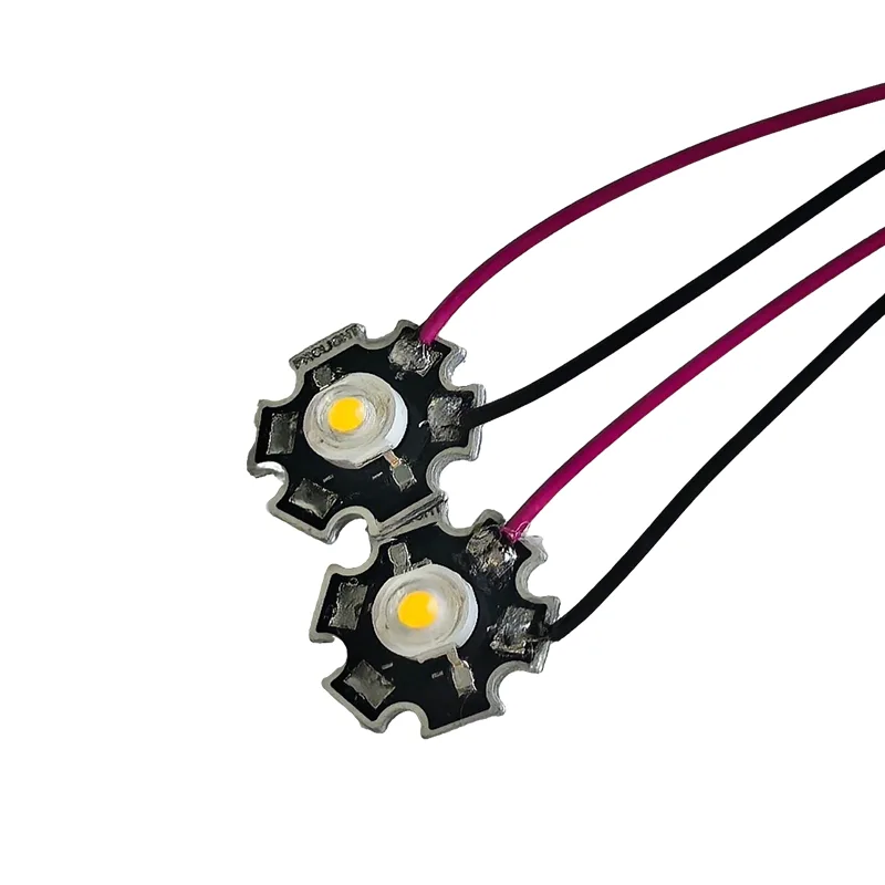 Wiązka przewodów do urządzeń domowych z miniaturowym zespołem koralików świetlnych LED